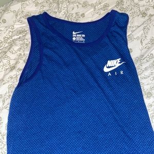 Nike men’s tank top. Size L. EUC.